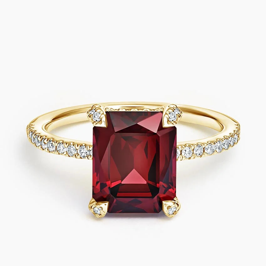 Festivity Garnet and Diamond Cocktail Ring 18K Yellow Gold